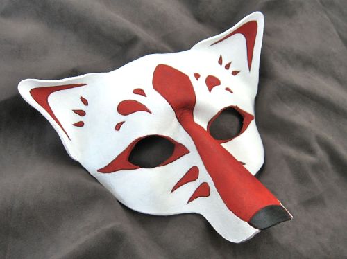 Kitsune mask