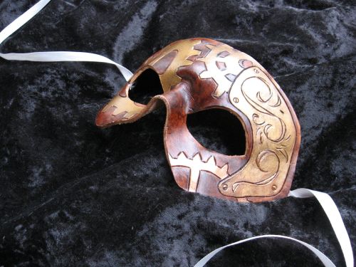 A simple, steampunk-y half-mask
